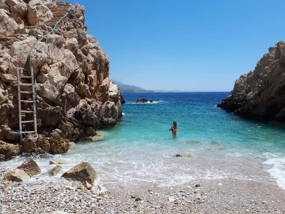 Kathys Island Retreat Aparthotel Adia Екстериор снимка